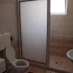 بيت للعطل шишкови *