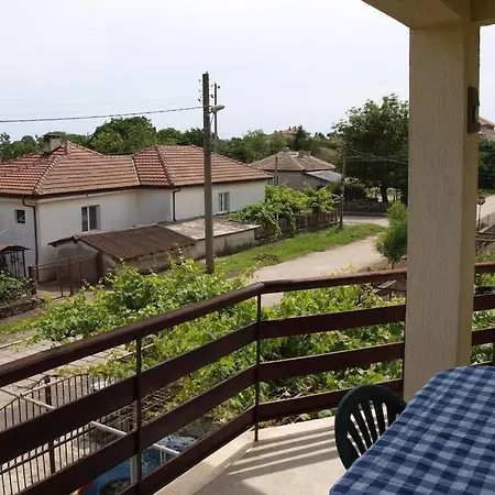 шишкови 度假居 沙布拉